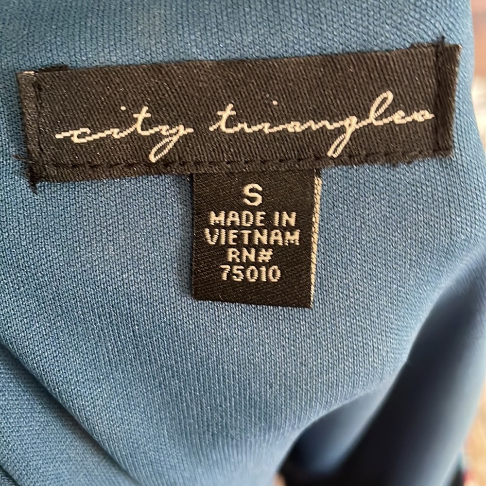 City Triangle Wine & Teal Knit Mini Dress - Picture 7 of 8